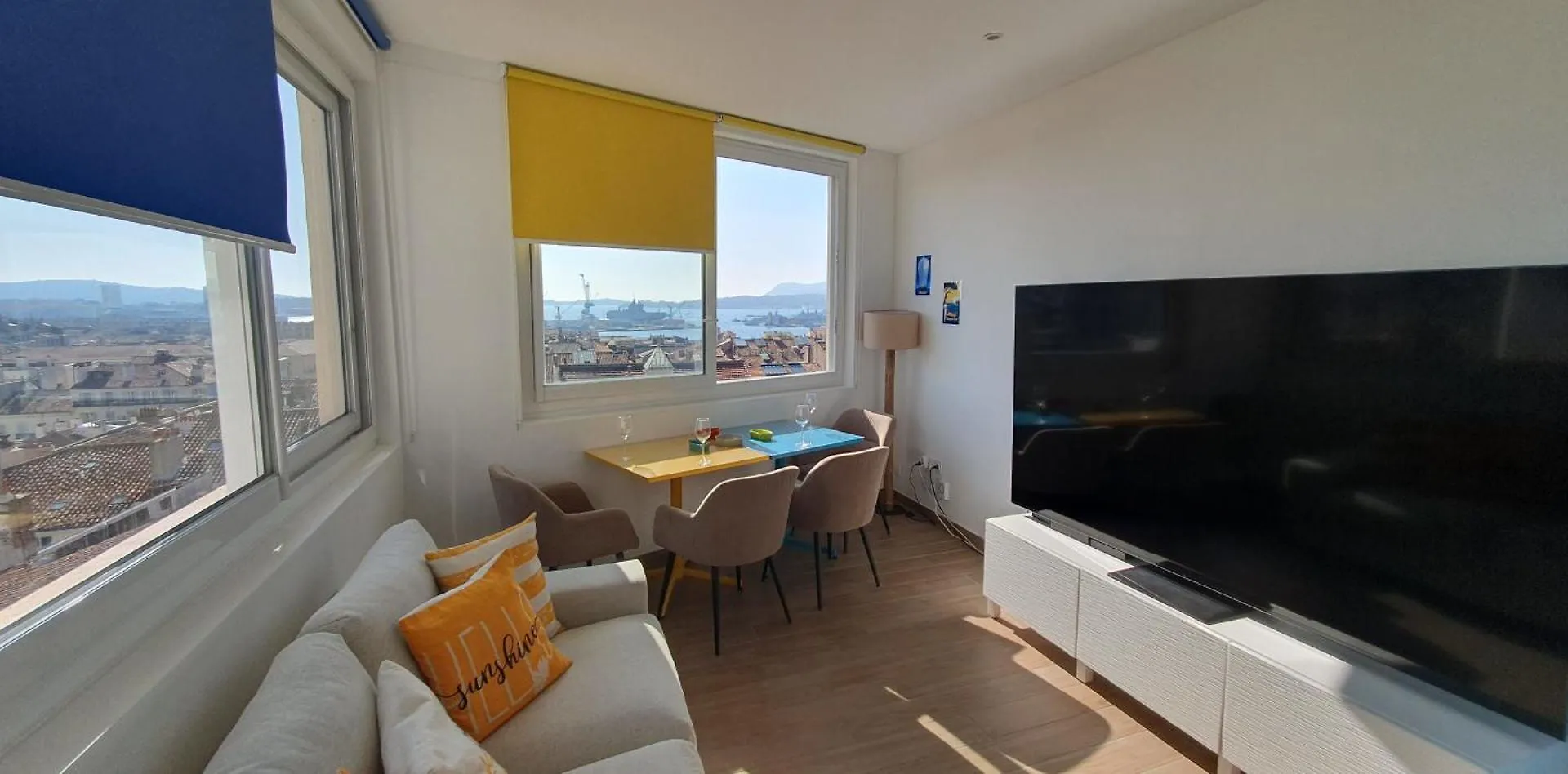 Panoramic Sea View, Walk To Train Station And Port - Vue Mer Panoramique, Gare Et Port A Pied