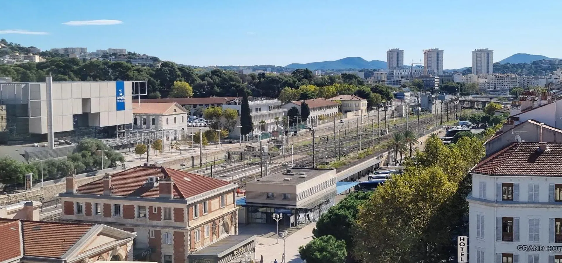 Apartment Panoramic Sea View, Walk To Train Station And Port - Vue Mer Panoramique, Gare Et Port A Pied